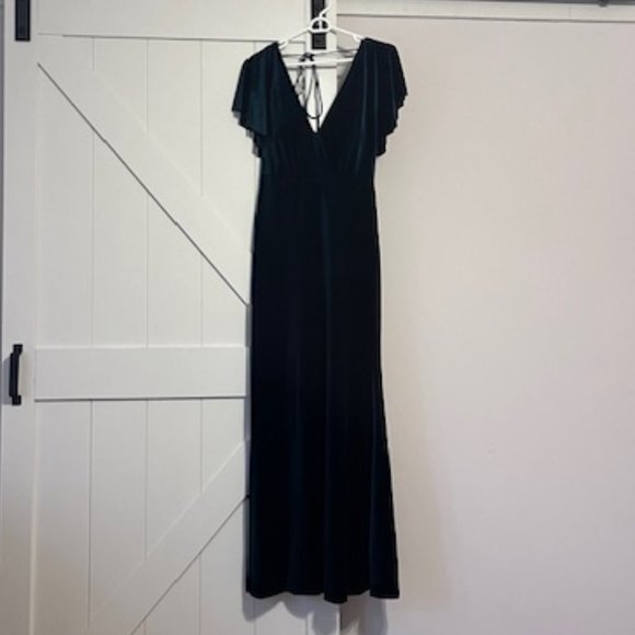 Beholden Velvet green dress - Picture 2 of 7